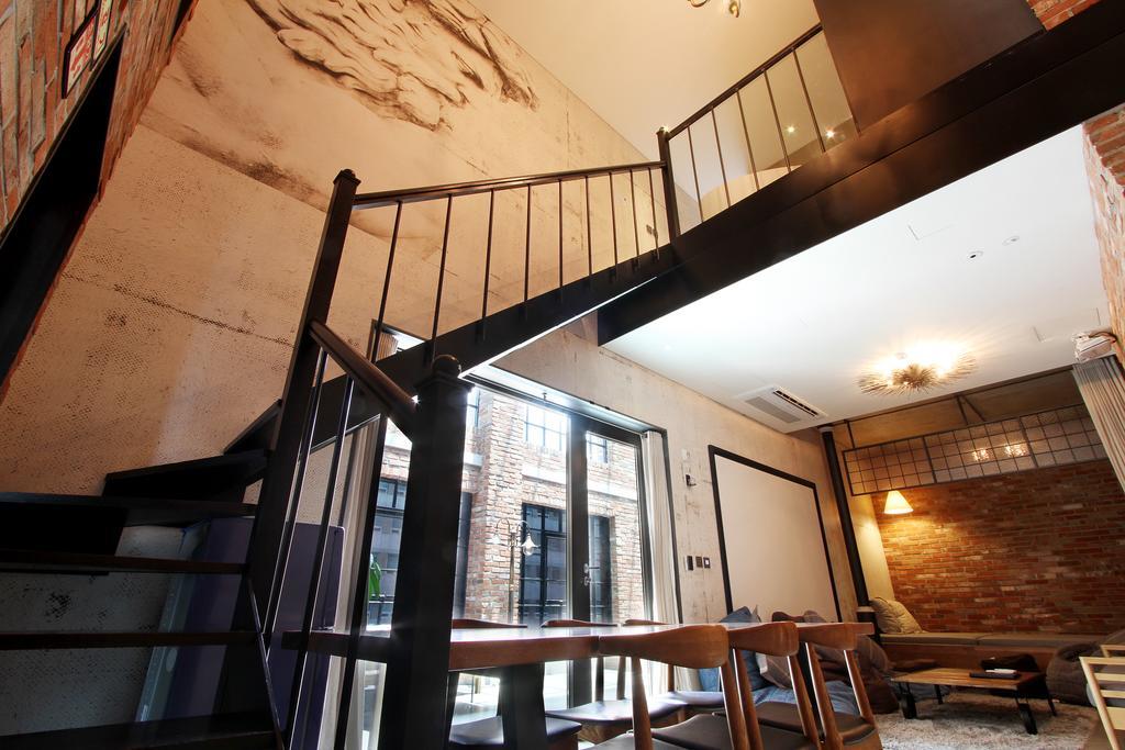 Boutique Hotel Loft Seoul Bagian luar foto