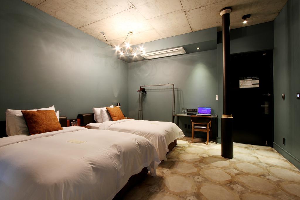 Boutique Hotel Loft Seoul Bagian luar foto